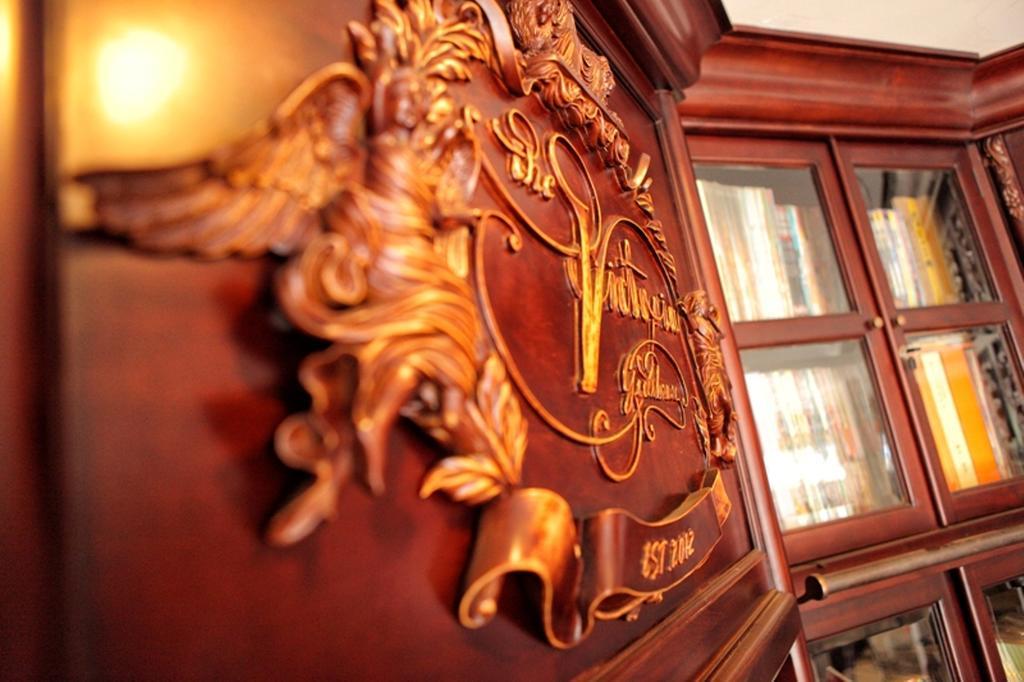 The Victoria Guesthouse Бандунг Экстерьер фото